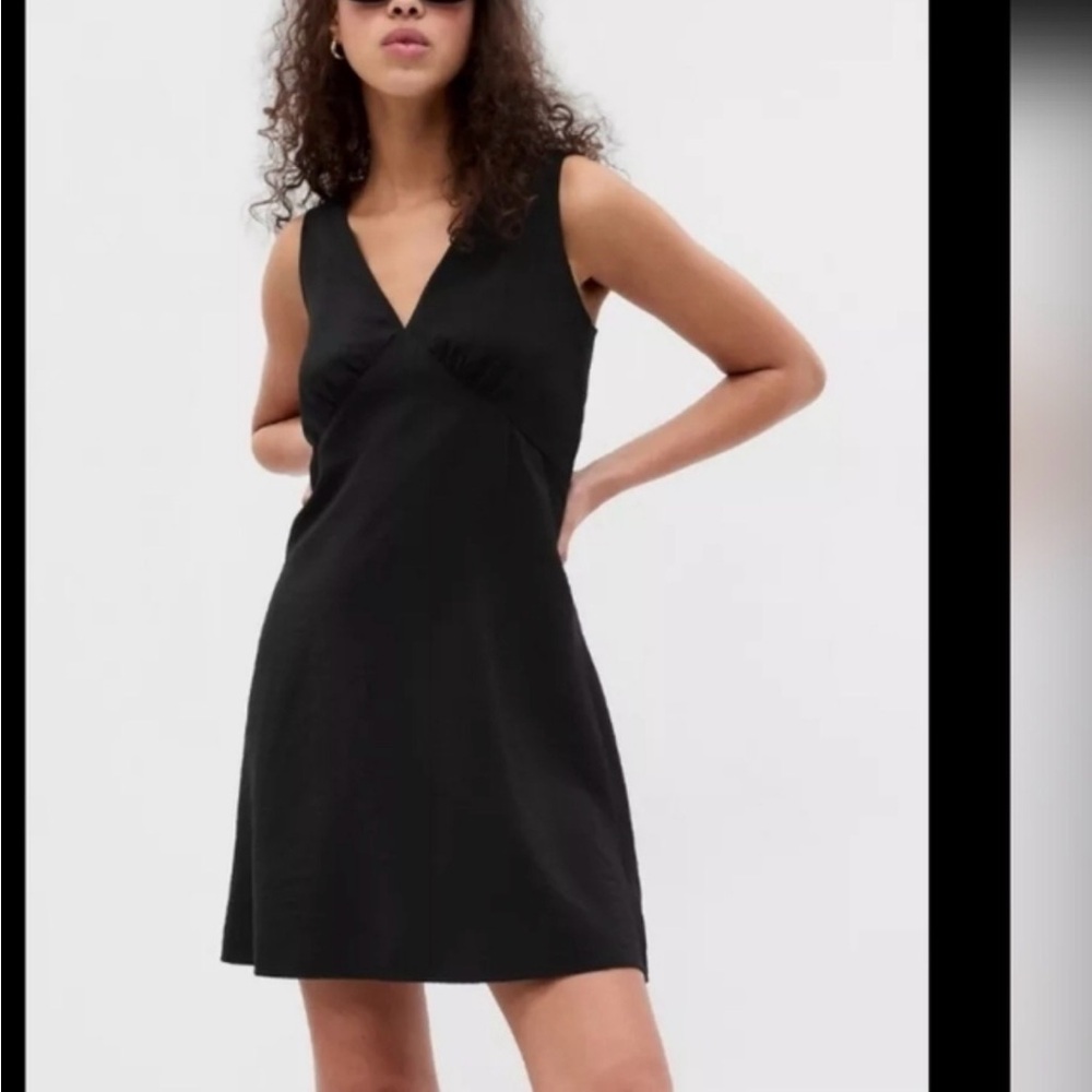 GAP Black V-Neck Summer Dress